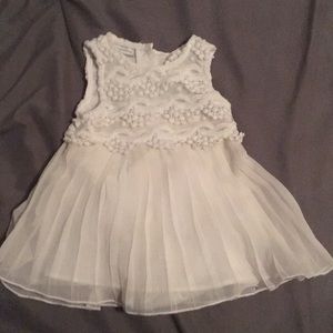 🏝 White Baby Girl Dress